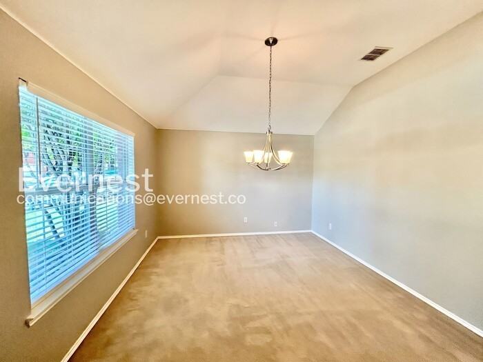 11504 Aspen Creek Dr - Photo 7 of 26