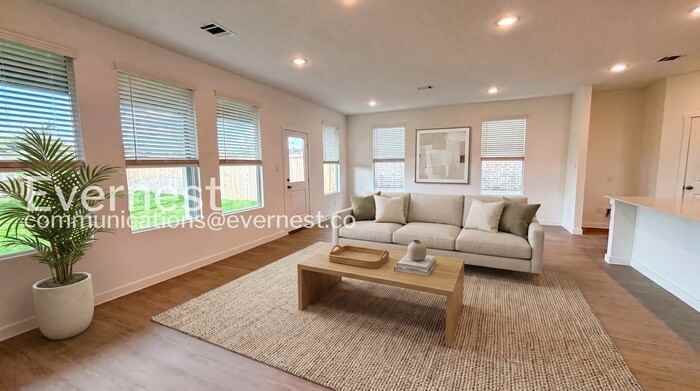 5449 Paschal Park - Photo 2 of 22