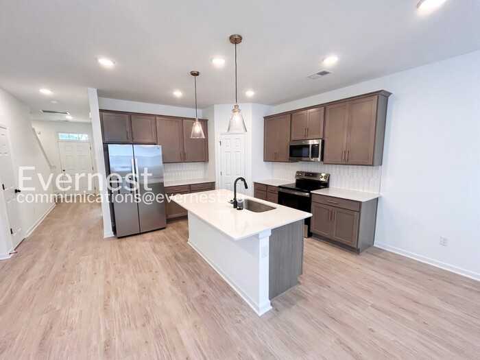 2900 Suzanne Landon Dr #31D4 - Photo 4 of 26
