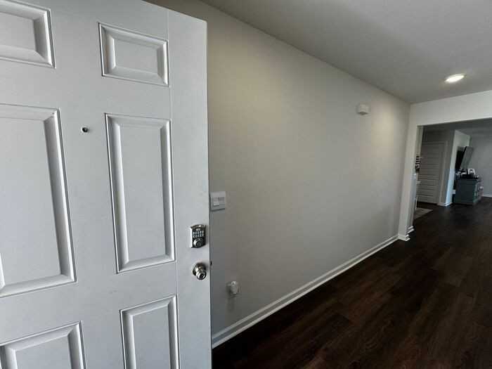 403 Jackson Point Cir - Photo 2 of 31