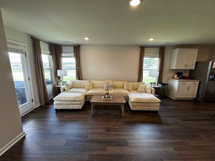 403 Jackson Point Cir - Photo 6 of 31