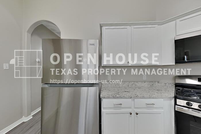 5219 Whitebridge Ln - Photo 5 of 21