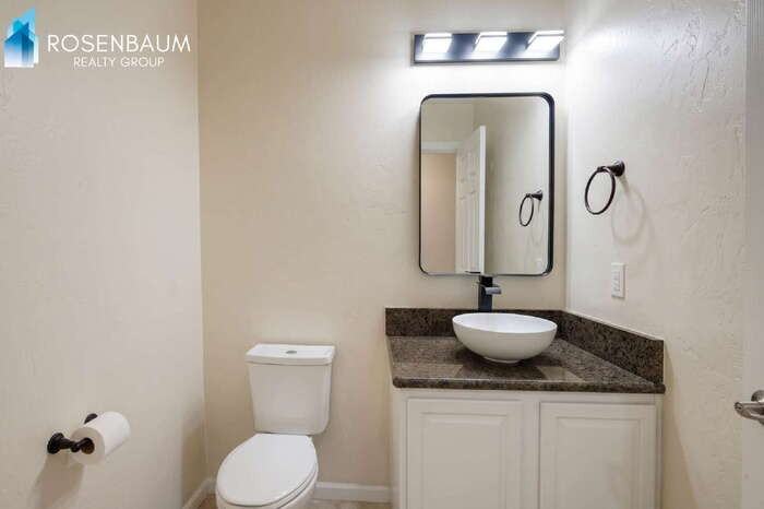 12060 W Makenna Ln - Photo 7 of 13