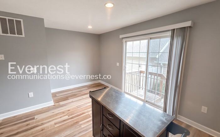 5944 Bridgehampton Dr - Photo 6 of 37