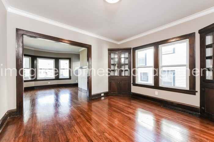 1327 Lakewood Ave - Photo 7 of 14