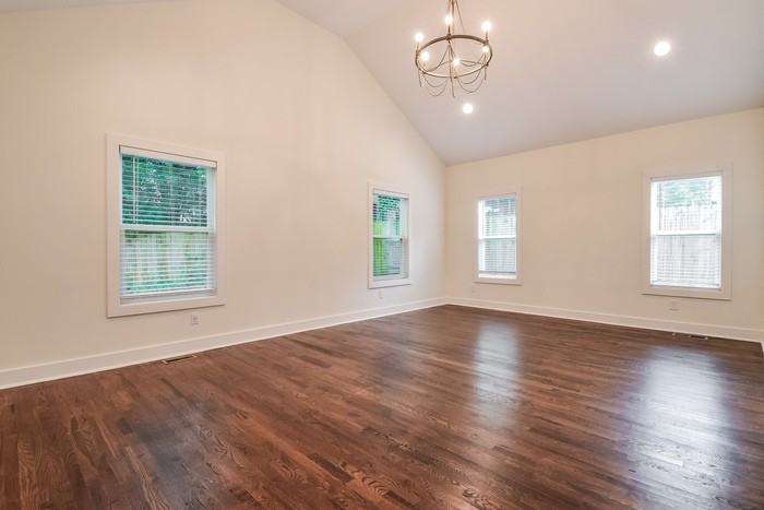 130 Burbank Dr Sw - Photo 5 of 15