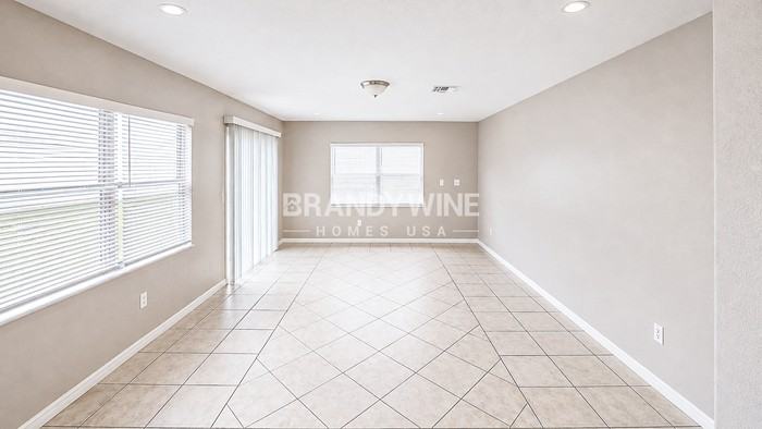 3137 Overdale St - Photo 4 of 22