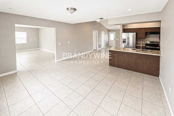 3137 Overdale St - Photo 6 of 22