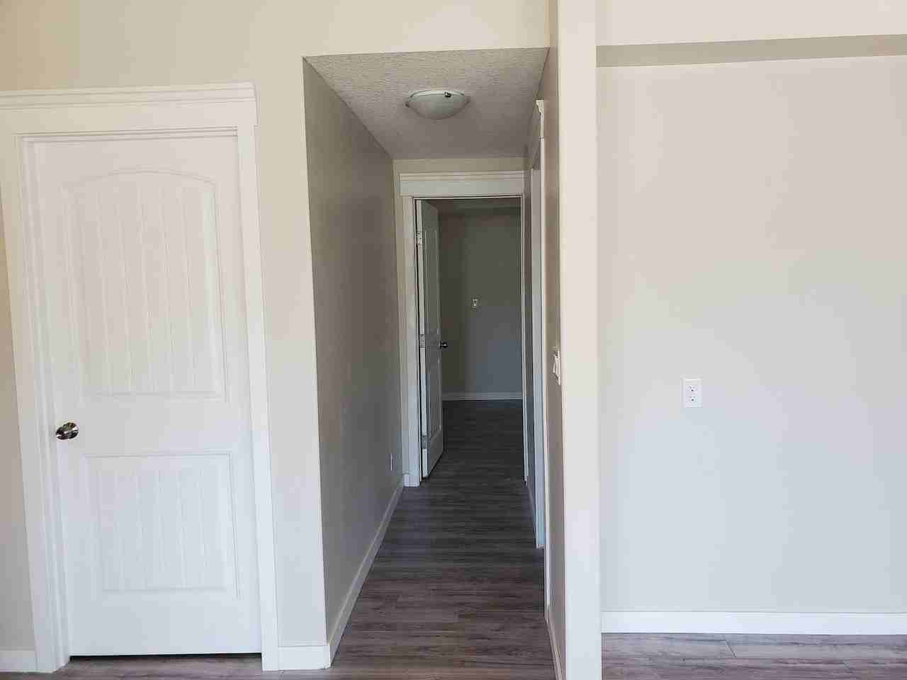 554 Marina Dr - Photo 4 of 25