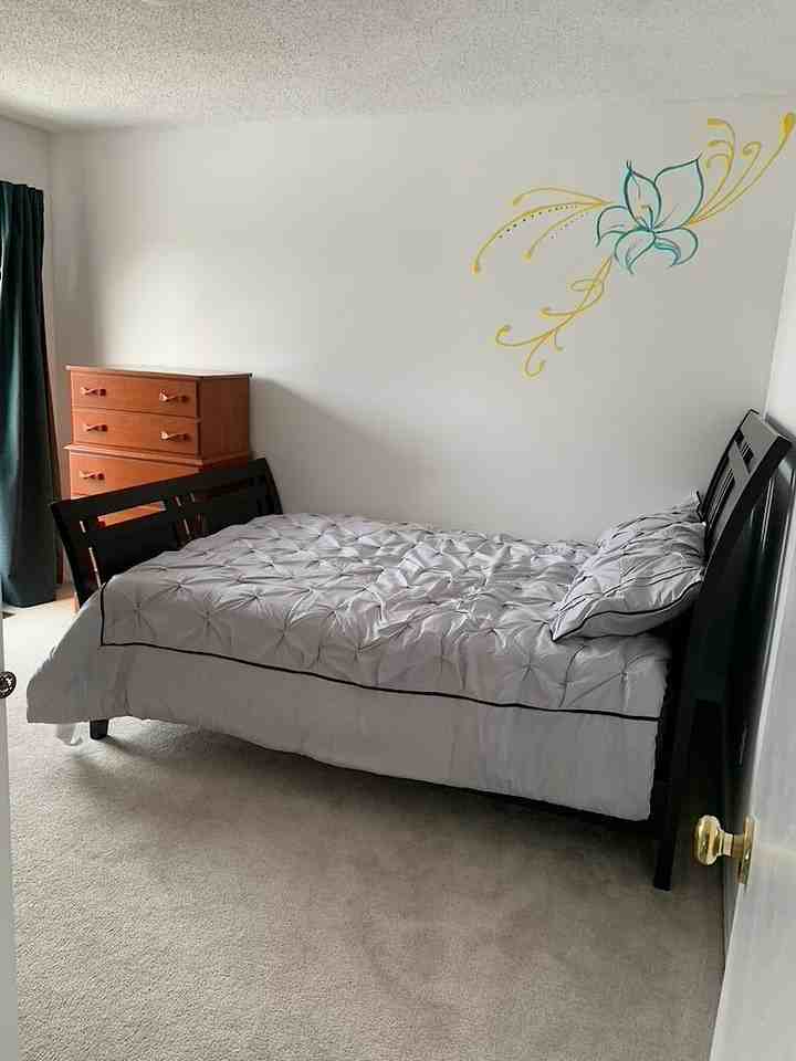 187 Grandin Villge - Photo 2 of 22