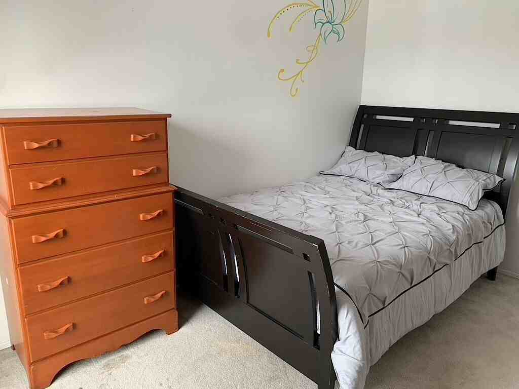 187 Grandin Villge - Photo 3 of 22