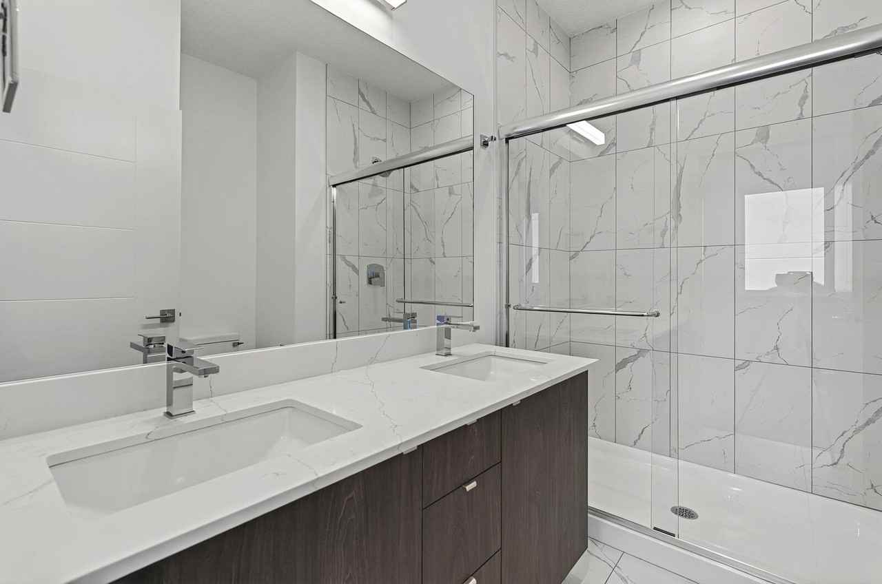 15020 93 Ave Nw - Photo 4 of 10