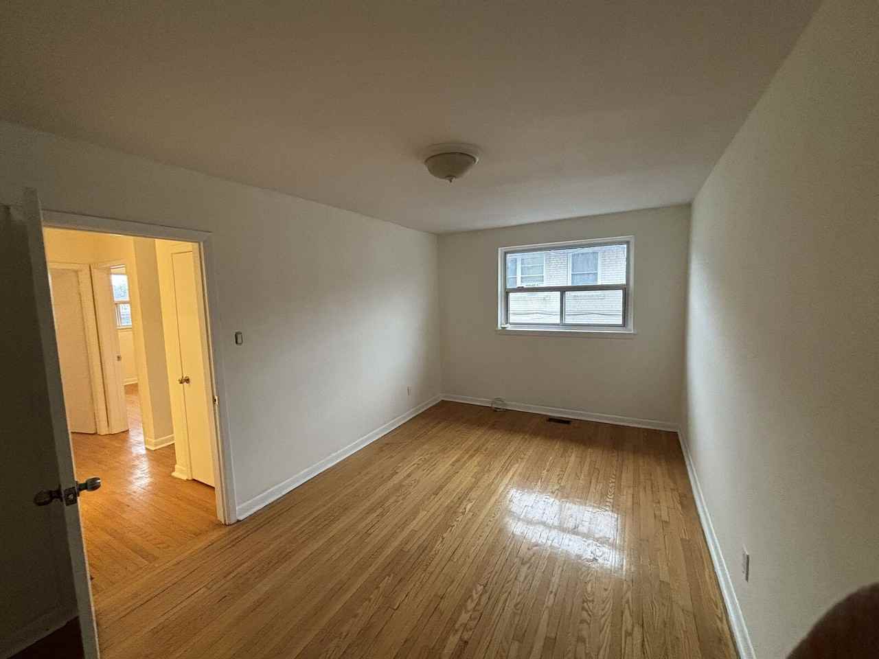 116 Guildwood Pky - Photo 7 of 15