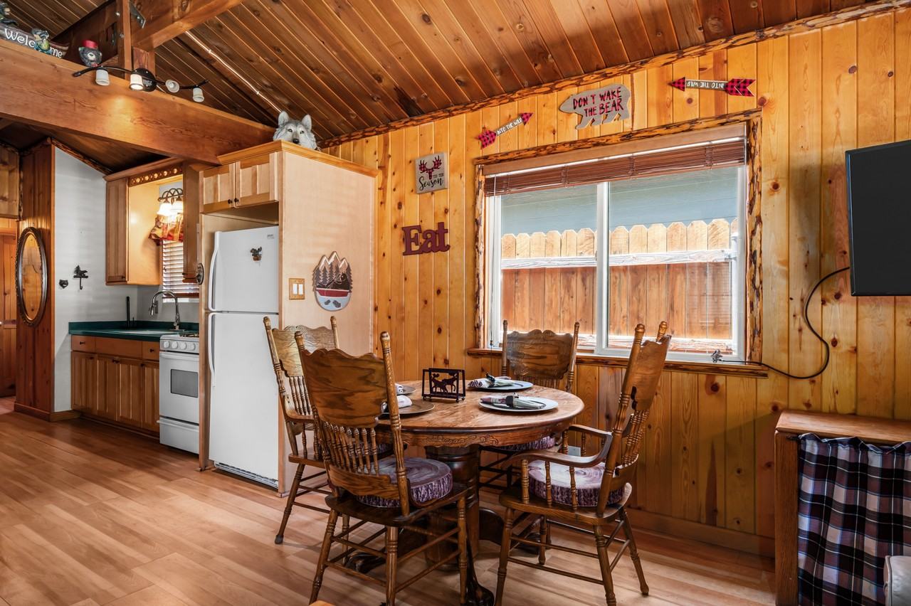 906 W Country Club Blvd #906 - Photo 7 of 19