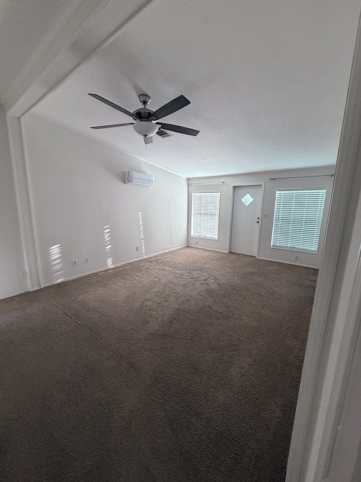 4539 Rose Ln #NA - Photo 4 of 15