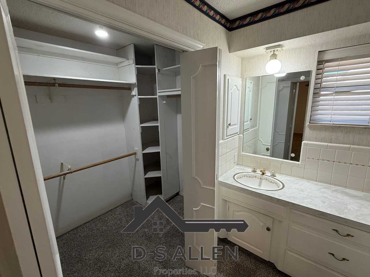 212 Meadowdale Dr #NA - Photo 5 of 8