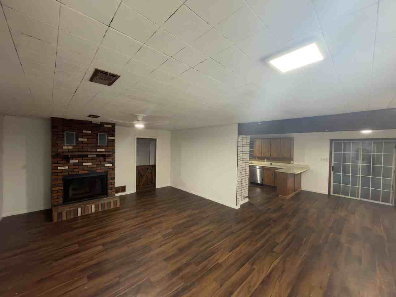 2221 W 38th St N #NA - Photo 3 of 3