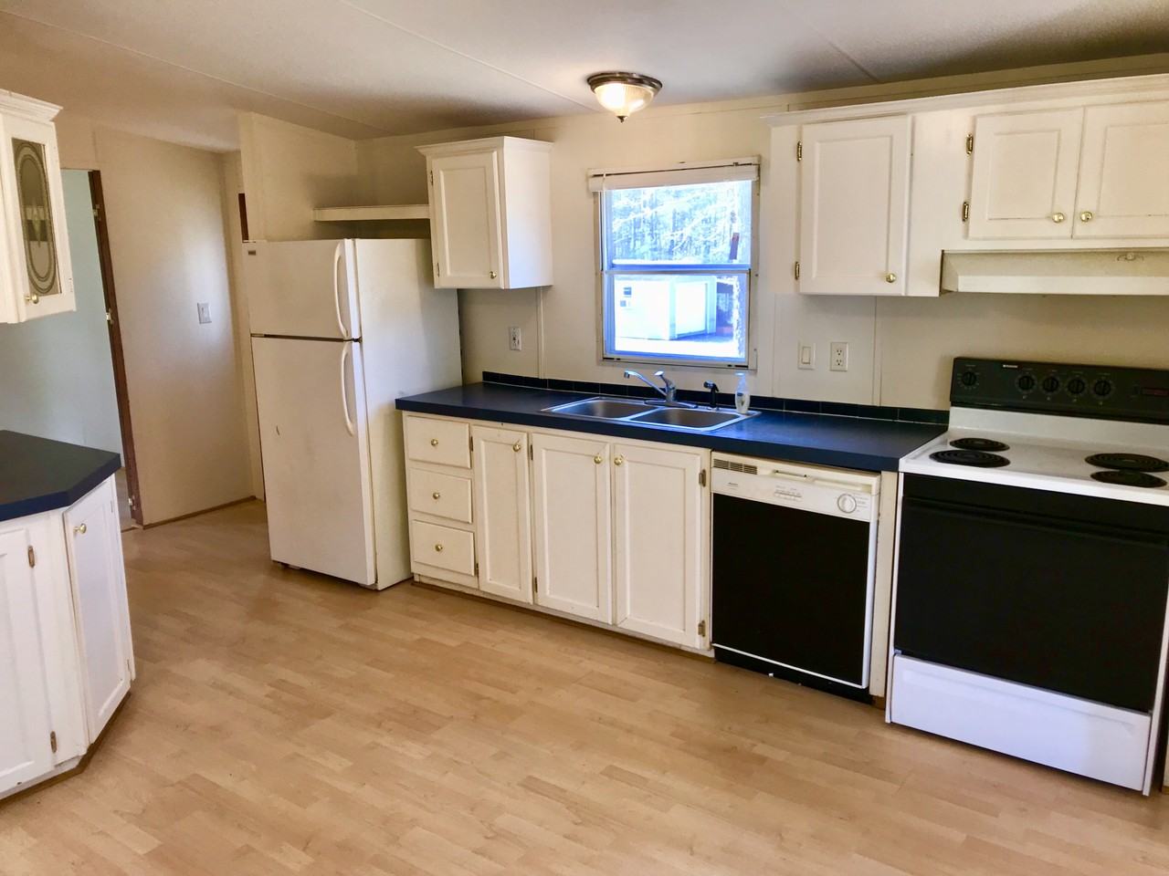 198 Dawn Dr #NA - Photo 4 of 15