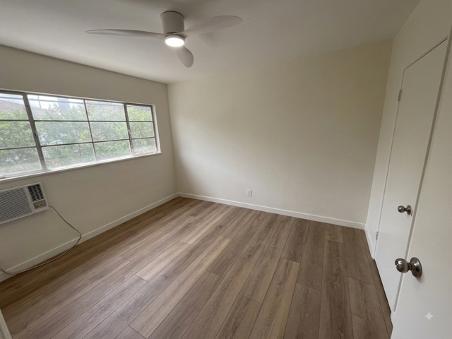 12000 Moorpark St #11 - Photo 4 of 8
