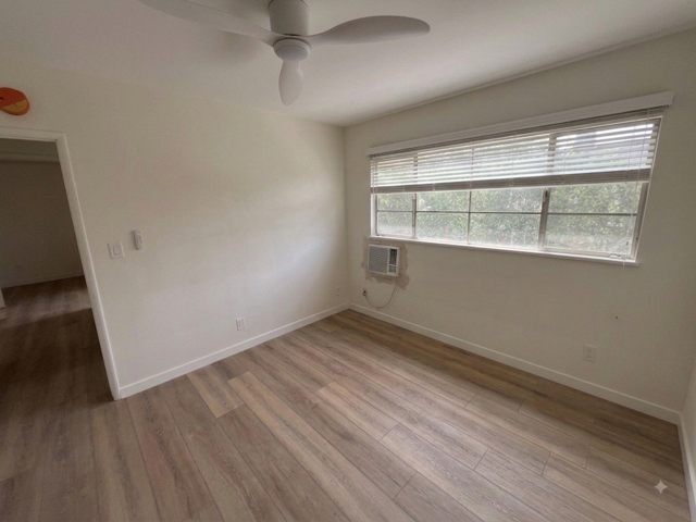 12000 Moorpark St #11 - Photo 5 of 8