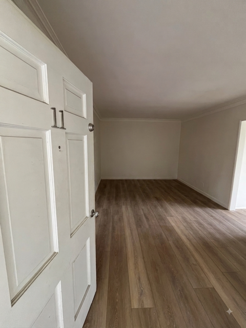 12000 Moorpark St #11 - Photo 7 of 8