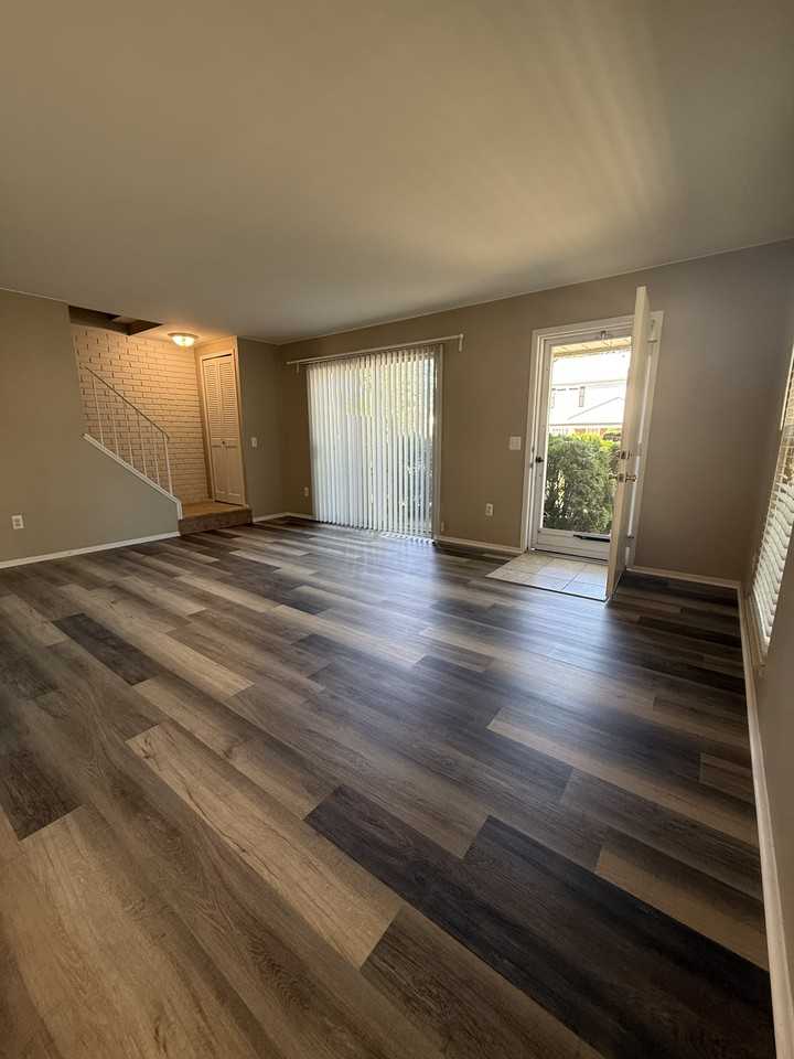 24104 Meadowbridge Dr #36 - Photo 2 of 23