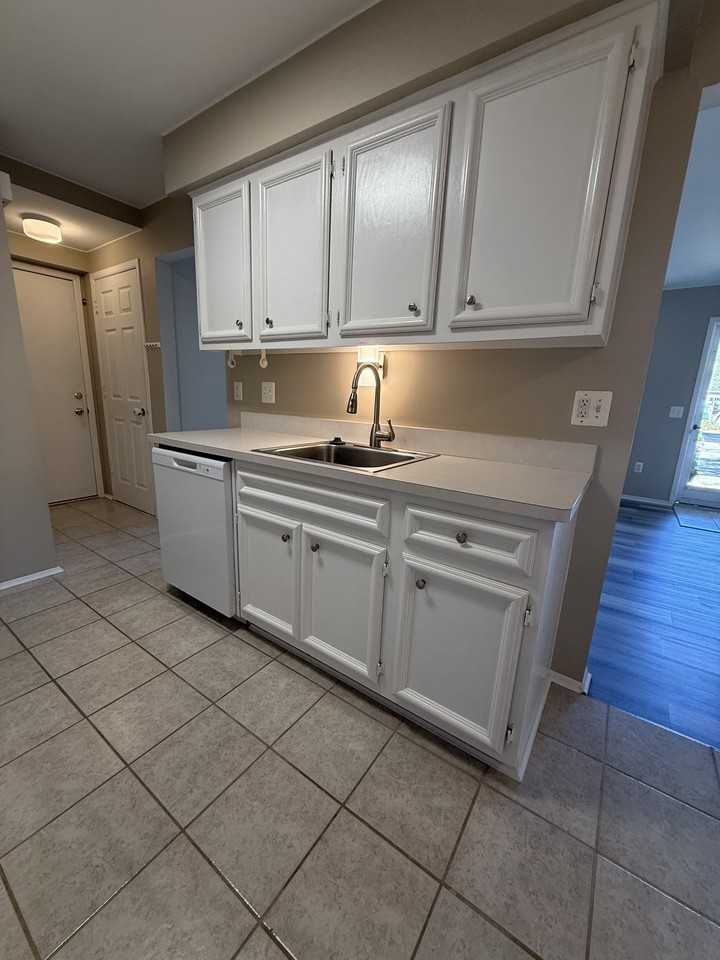 24104 Meadowbridge Dr #36 - Photo 6 of 23