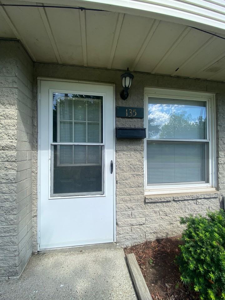 135 Floral Ave #135FLORAL - Photo 2 of 16