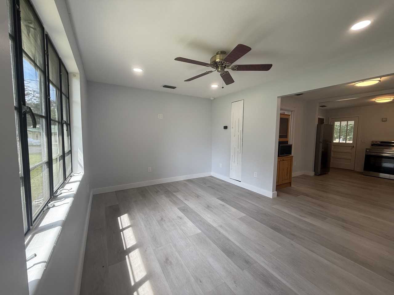 1535 Ne 8th St #NA - Photo 2 of 11