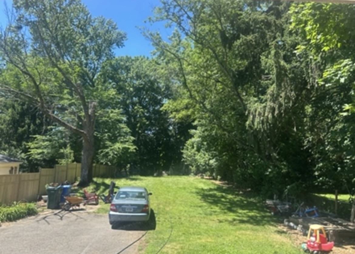 1566 Whitney Ave #NA - Photo 3 of 23