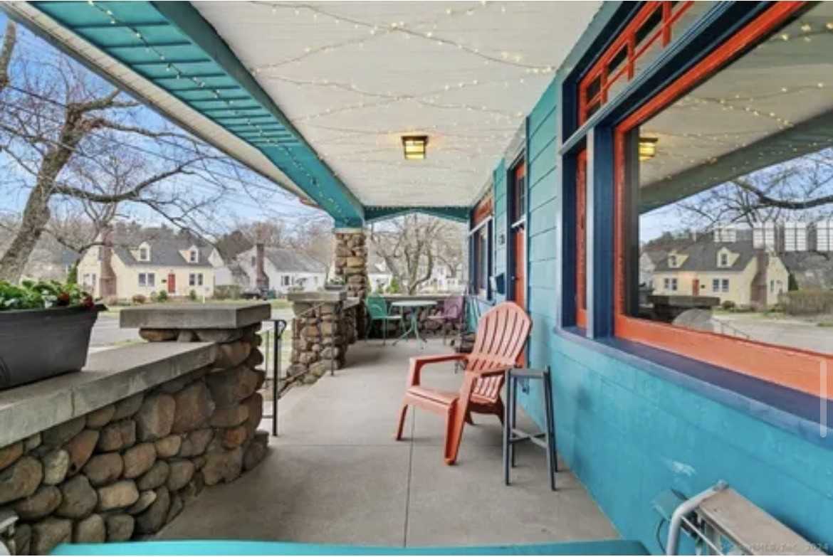1566 Whitney Ave #NA - Photo 4 of 23