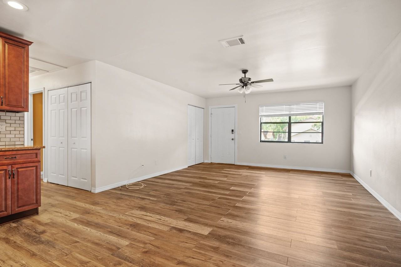 4945 91st Ave N #C - Photo 5 of 31