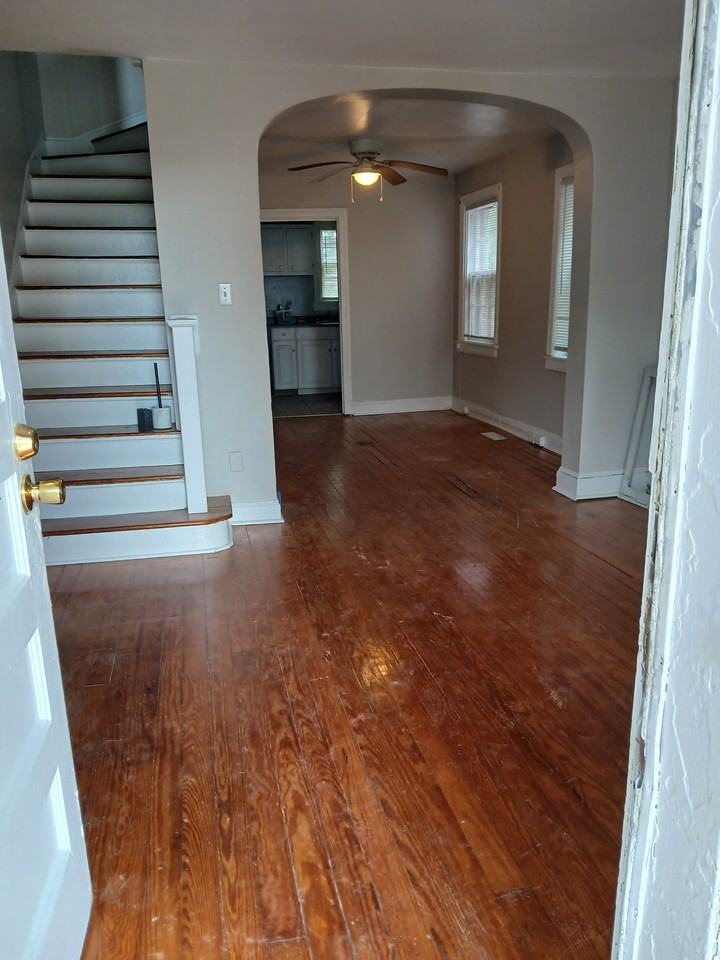 1204 Wallace St #NA - Photo 2 of 8