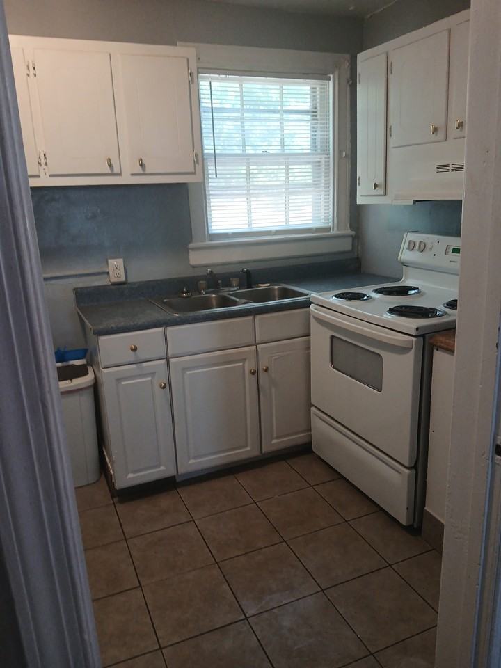 1204 Wallace St #NA - Photo 5 of 8