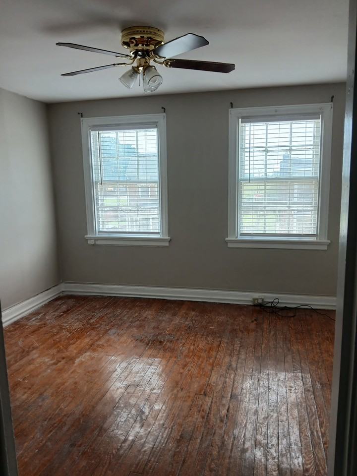 1204 Wallace St #NA - Photo 7 of 8