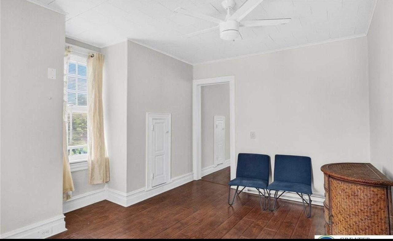 1101 W Turner St #3 - Photo 5 of 12