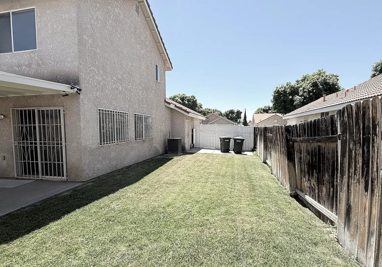 1088 Burton Street - Photo 7 of 7