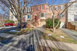 featured image of 8871 Winding Hollow Way