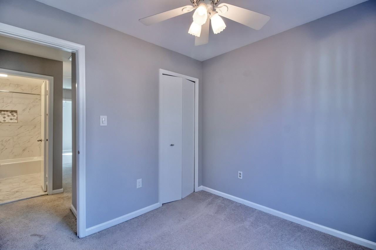 8871 Winding Hollow Way - Photo 6 of 40