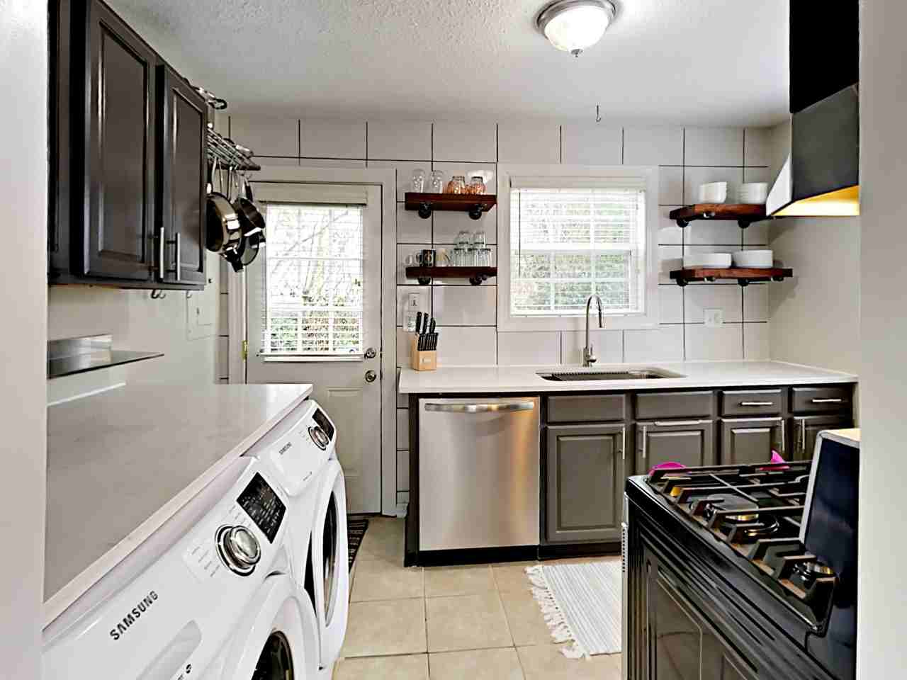 913 Emmett Ave #NA - Photo 6 of 13
