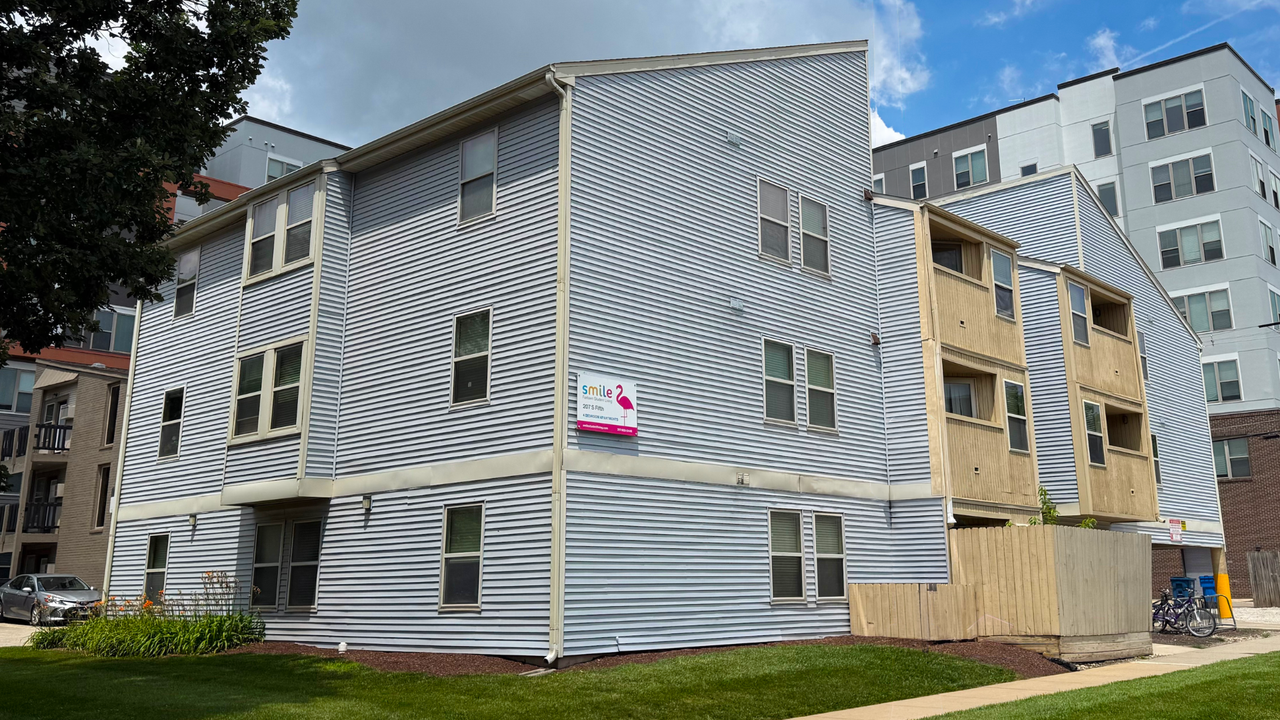 207 S Fifth - Photo 2 of 21