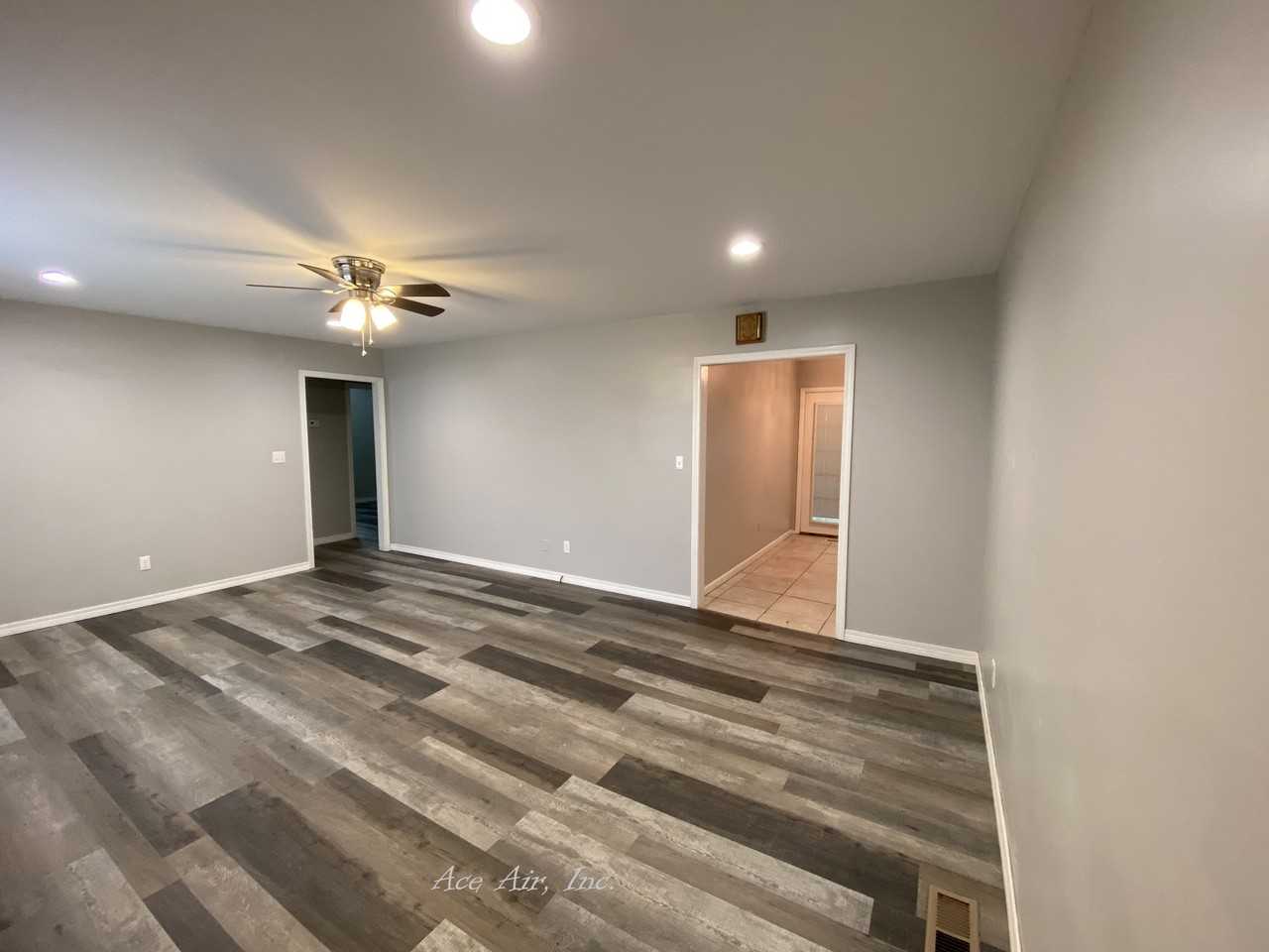 1308 N Willow Rd #NA - Photo 4 of 12