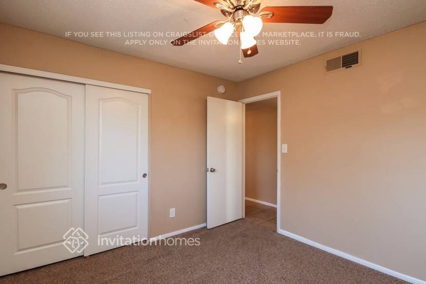 5816 W Carol Ann Way - Photo 7 of 15