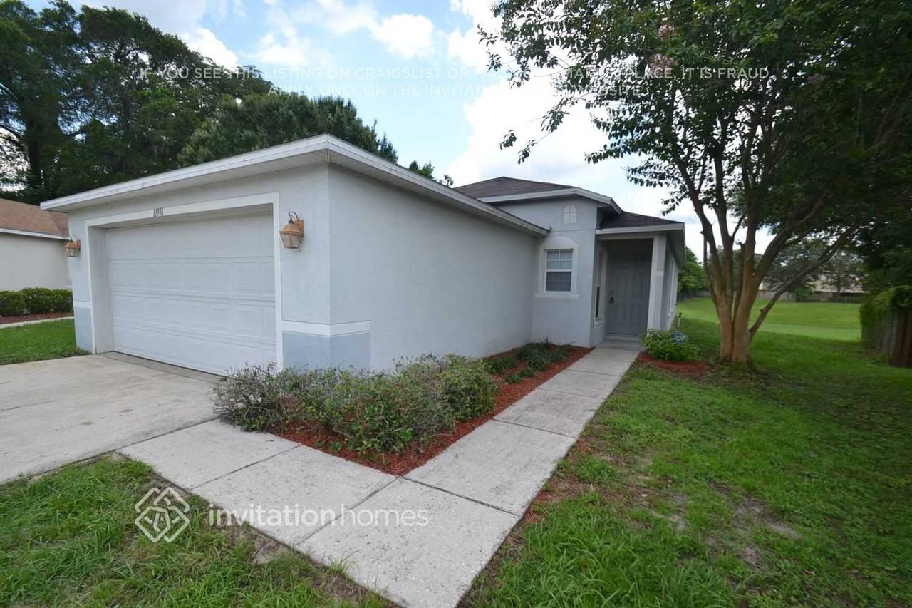 11916 Mango Groves Blvd - Photo 2 of 13