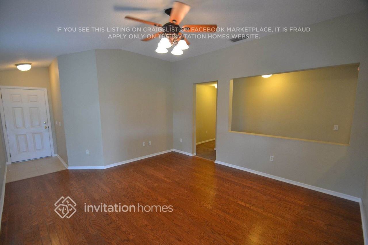 11916 Mango Groves Blvd - Photo 3 of 13