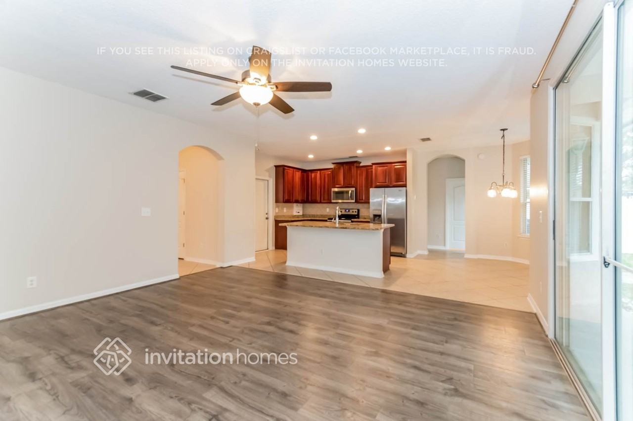 513 Millstone Dr - Photo 2 of 16