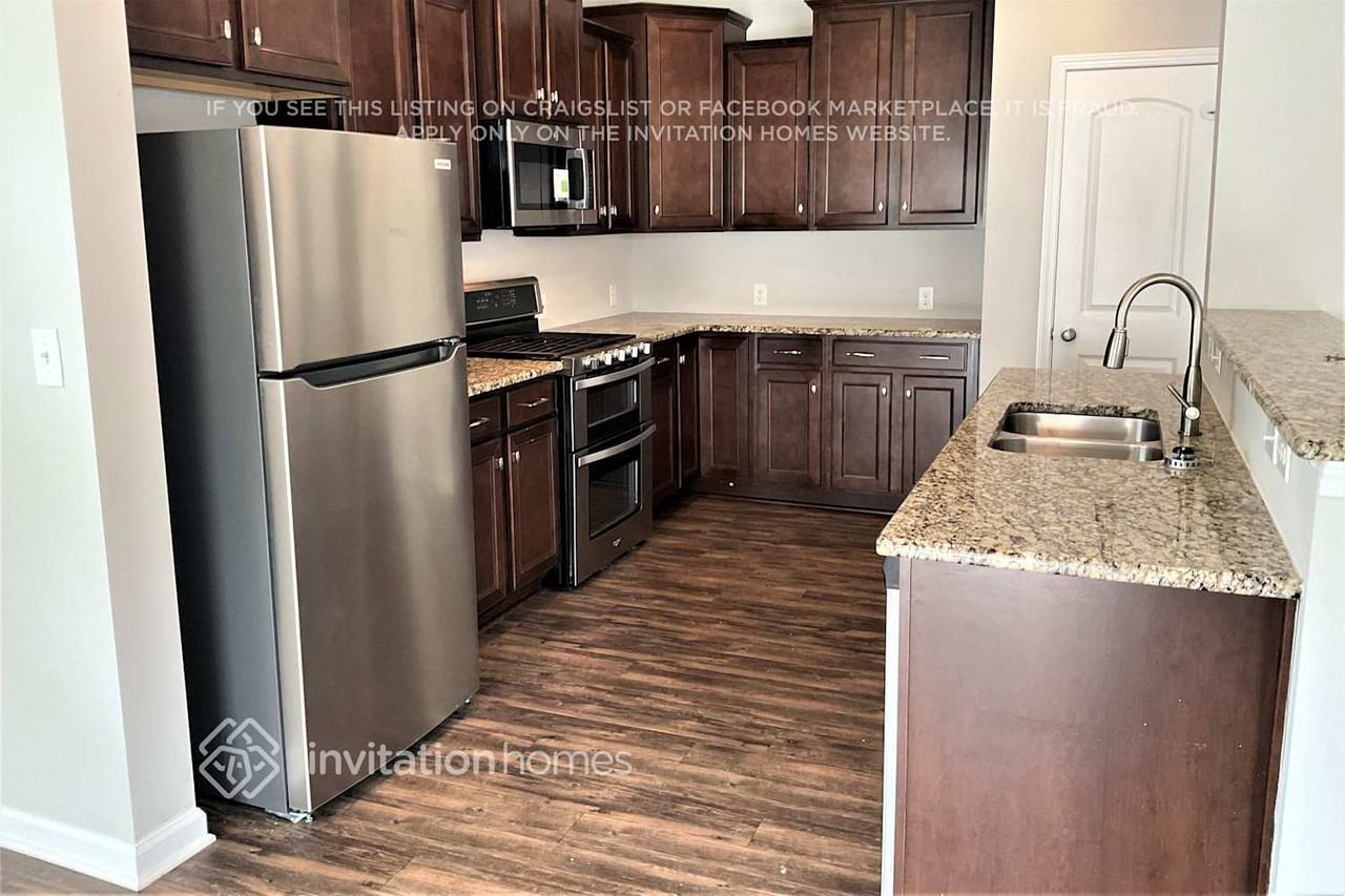 3604 Moorhen Dr - Photo 4 of 16