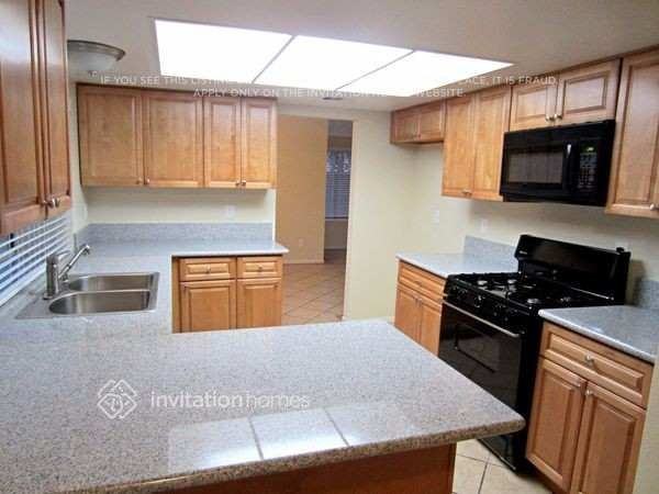 1404 Springline Dr - Photo 4 of 12