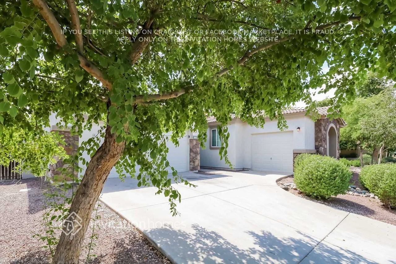 2015 W Carson Rd - Photo 2 of 16