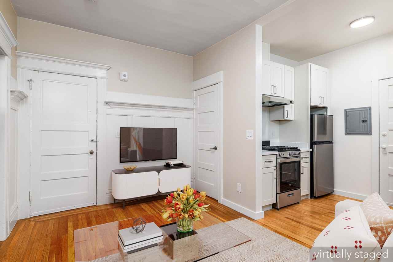 2128 Van Ness - Photo 5 of 19